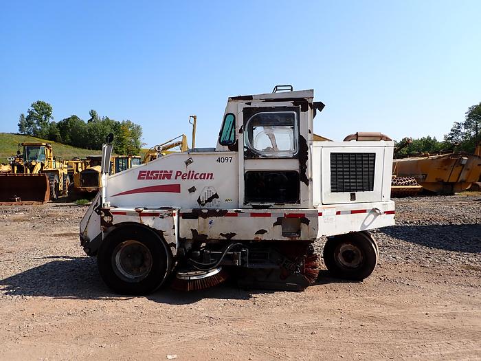 Used 2005 Elgin Pelican