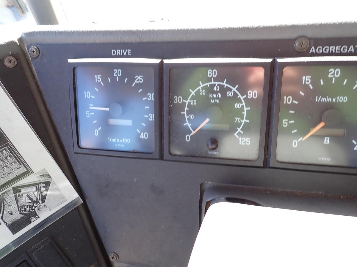 Used 2001 Vammas PSB 5500H Airport Runway Sweeper 