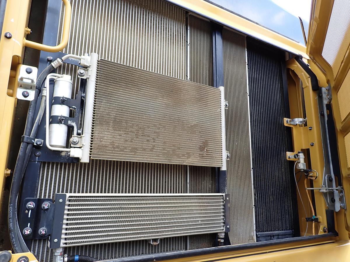 Used 2019 CAT 349FL Hydraulic Excavator 