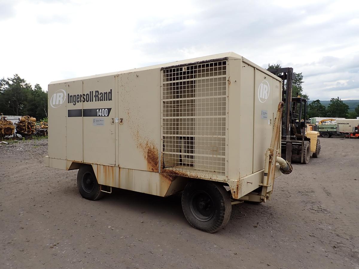 Used Ingersoll Rand XP1400WCU 1400 CFM Air Compressor 1176 HOURS!