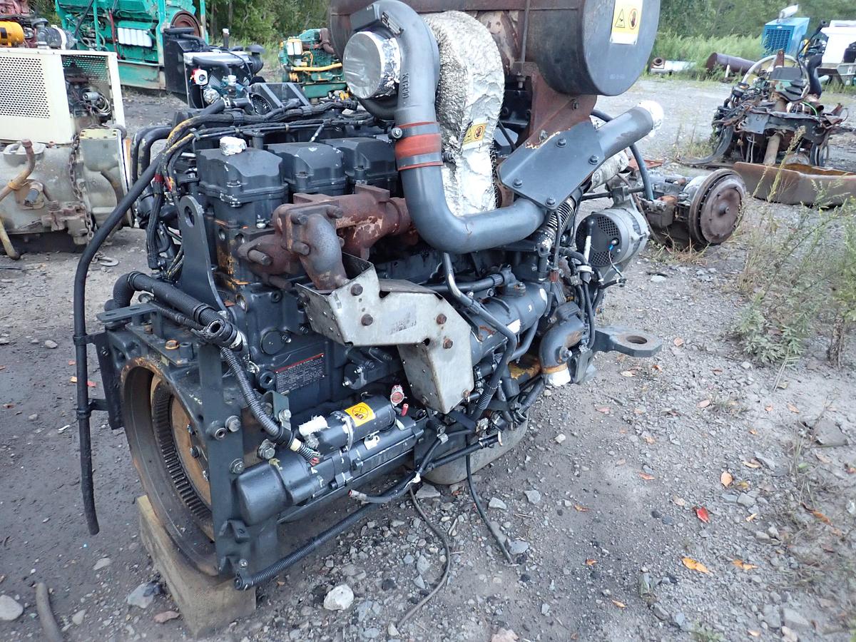 Used 2010 Komatsu SAA6D125E-5 Diesel Engine WA470-6 LOADER