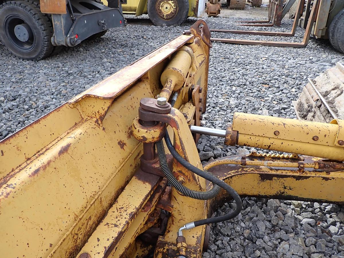 Used 1986 CAT D4H LGP Crawler Dozer DIRECT DRIVE W/ WINCH 2200 HOURS!