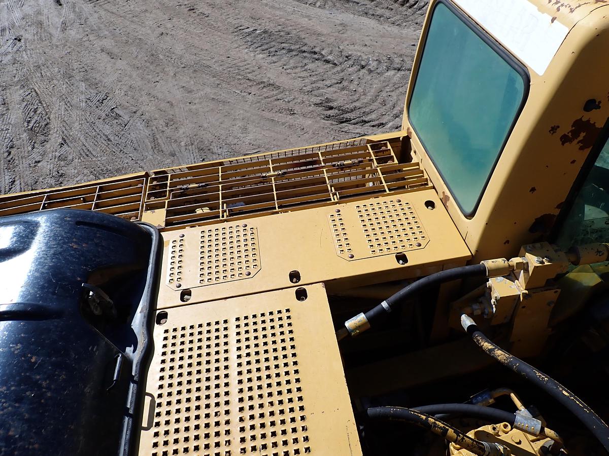 Used 2005 CAT 330CL Hydraulic Excavator