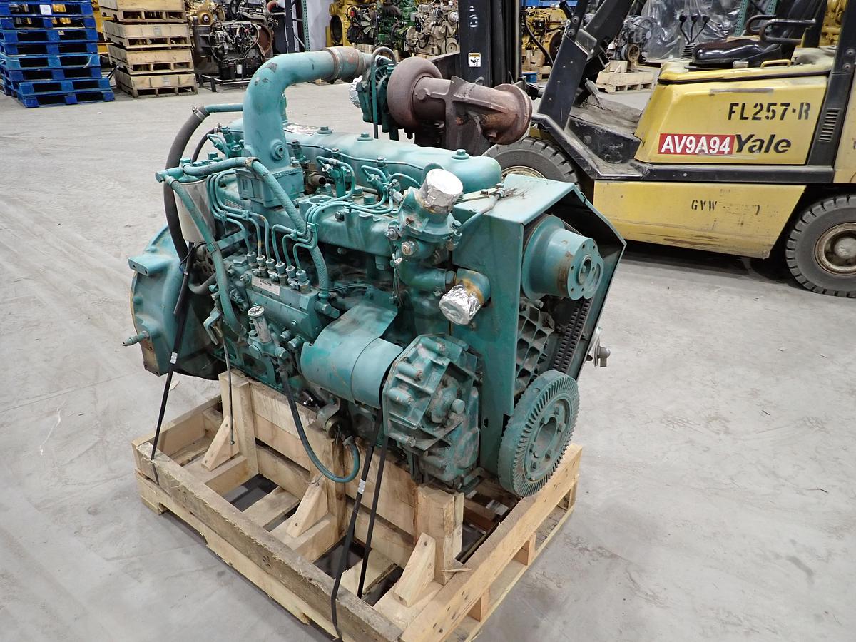 Used Komatsu S6D105-1 Turbo Diesel Engine LOW HOURS! Onan 0665T