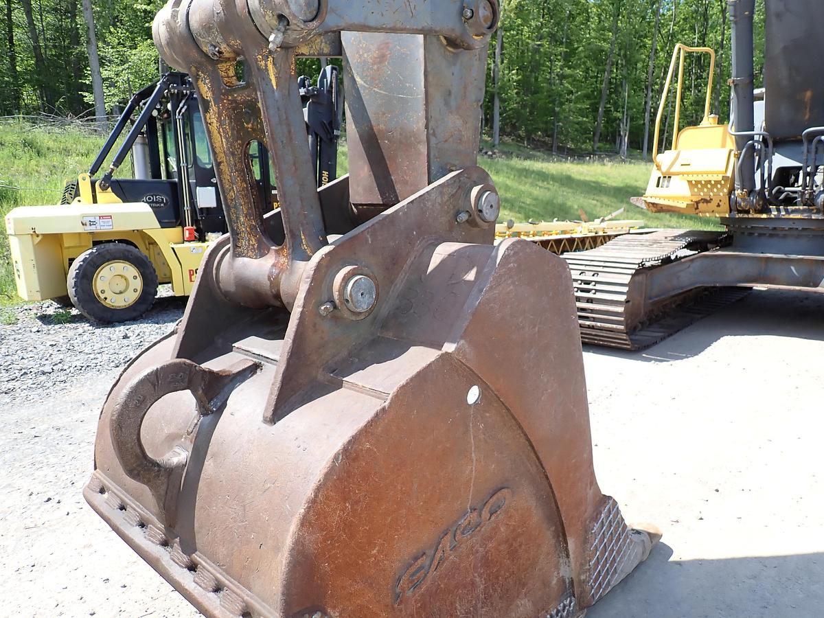 Used 2004 John Deere 330C LC Hydraulic Excavator