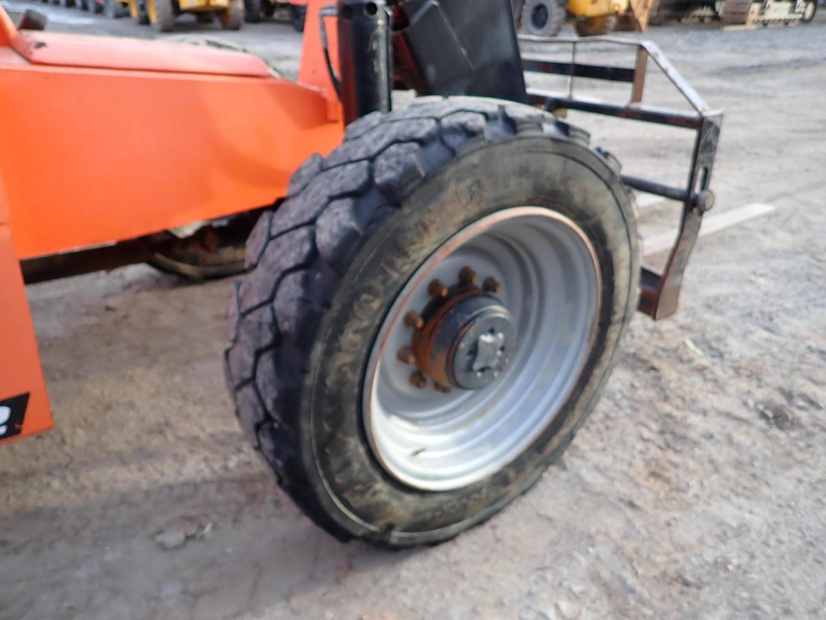 Used 2018 Skytrak 8042 8K Telehandler