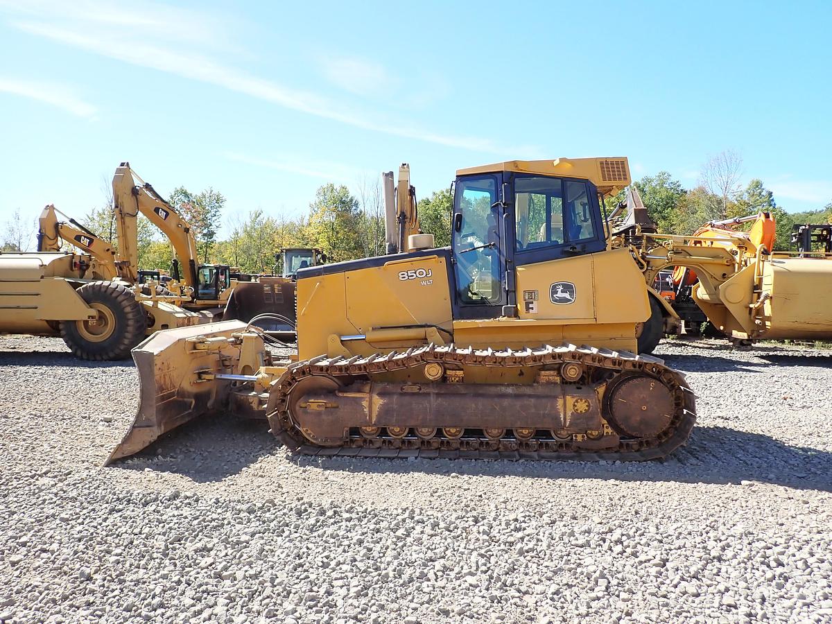 Used 2006 John Deere 850J WLT Crawler Dozer