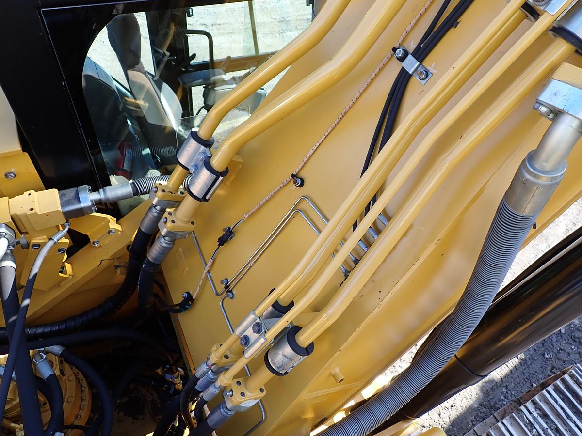 Used 2019 CAT 349FL Excavator Q/C Aux. Hydraulics