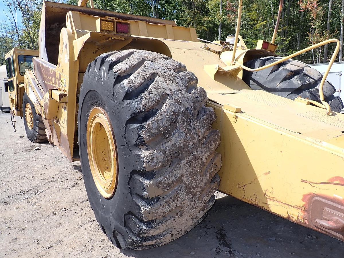 Used 2004 CAT 621G Motor Scraper