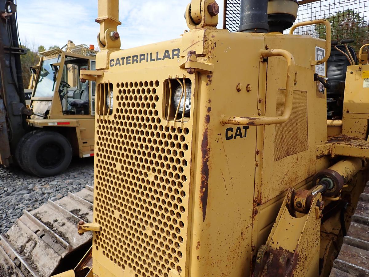 Used 1986 CAT D4H LGP Crawler Dozer DIRECT DRIVE W/ WINCH 2200 HOURS!