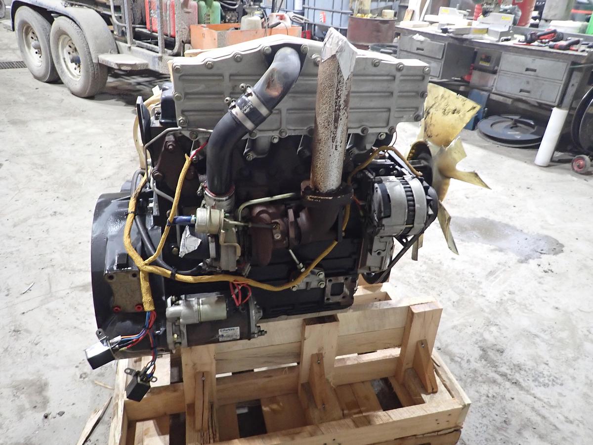 Used 1998 Perkins 1004-40TW Diesel Engine AM50661 946 HOURS!