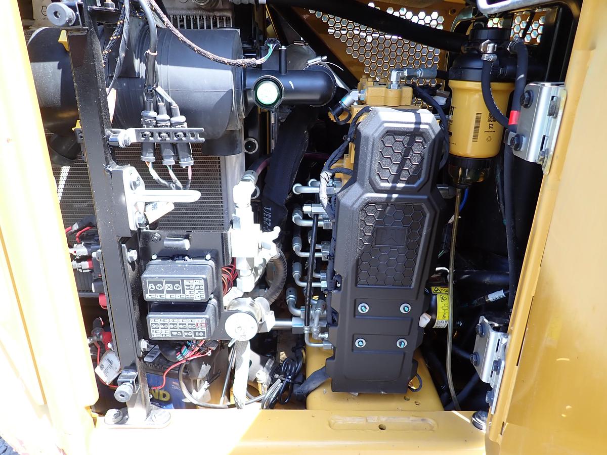 Used 2020 CAT 306 CR Hydraulic Excavator THUMB 1500 HOURS