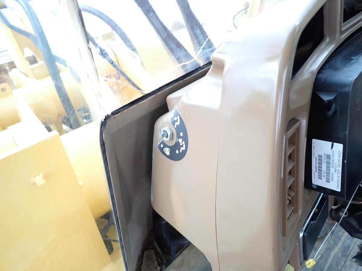 Used 2001 John Deere 624H Wheel Loader