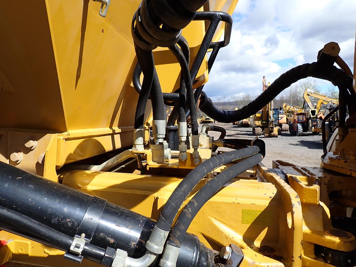 Used 2014 CAT 740B Articulated Truck