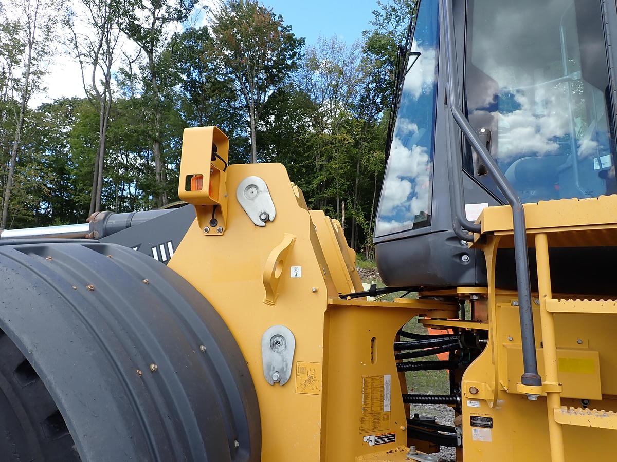 Used 2017 John Deere 844K III Wheel Loader AGGREGATE HANDLER