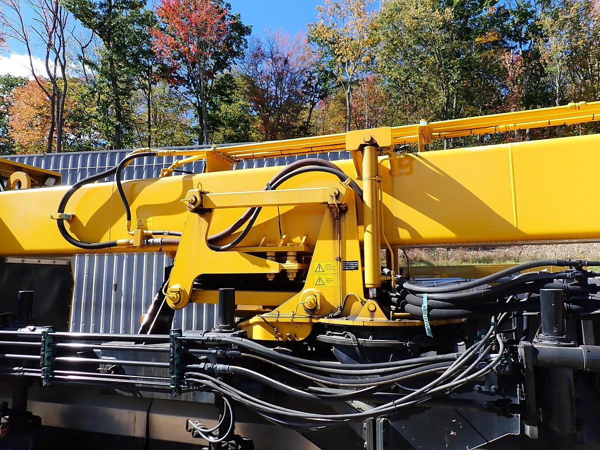 Used 2001 Vammas PSB 5500H Airport Runway Sweeper 