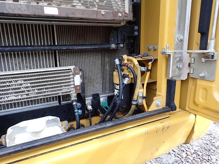 Used 2012 CAT 320EL
