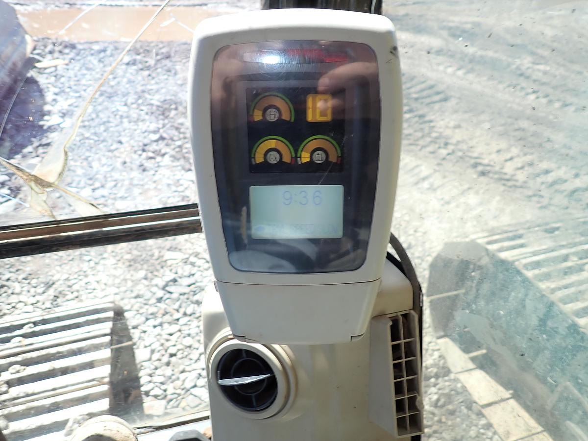 Used 2004 CAT 330CL Hydraulic Excavator