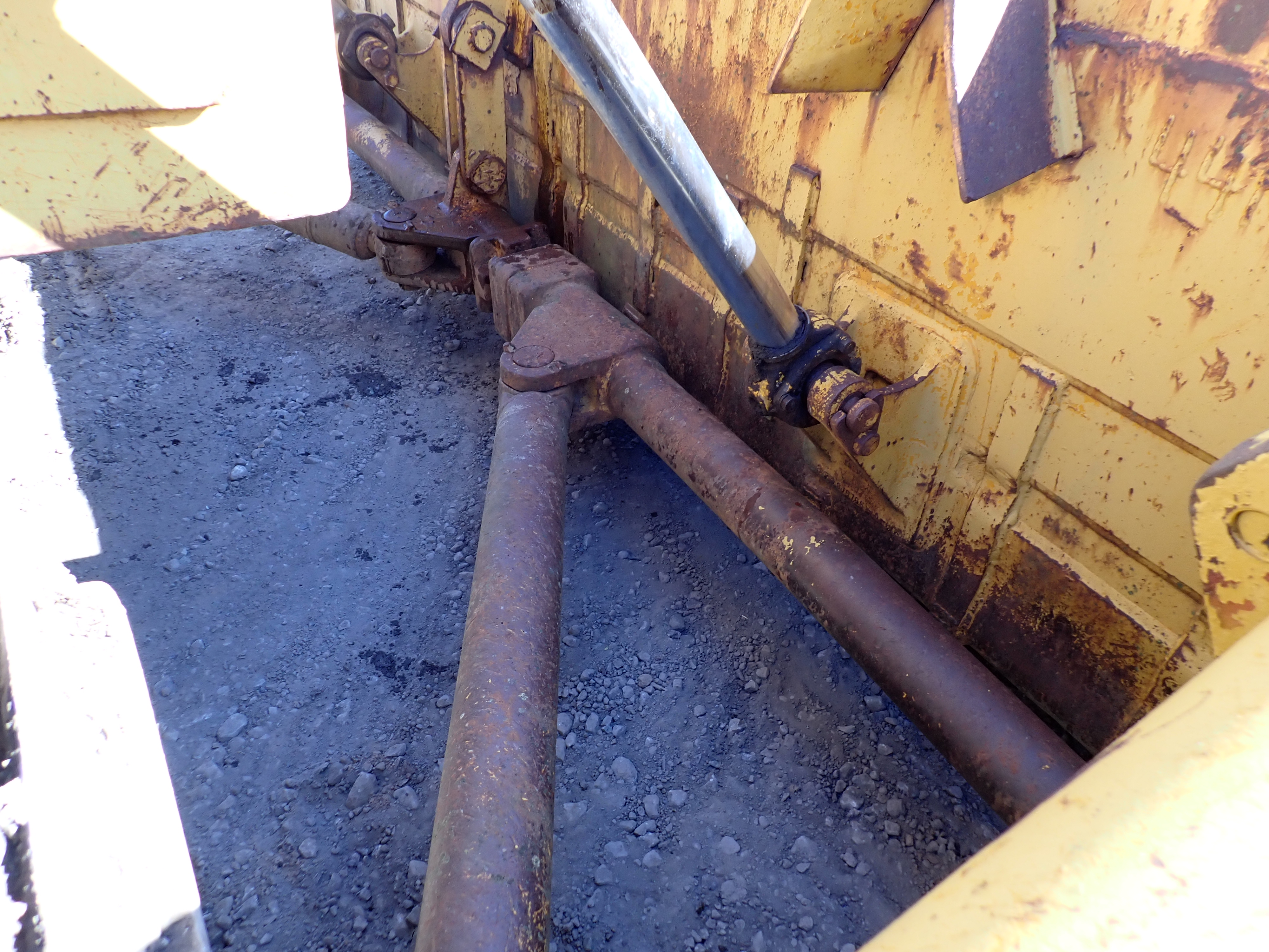 Used 1971 CAT D8H Crawler Dozer