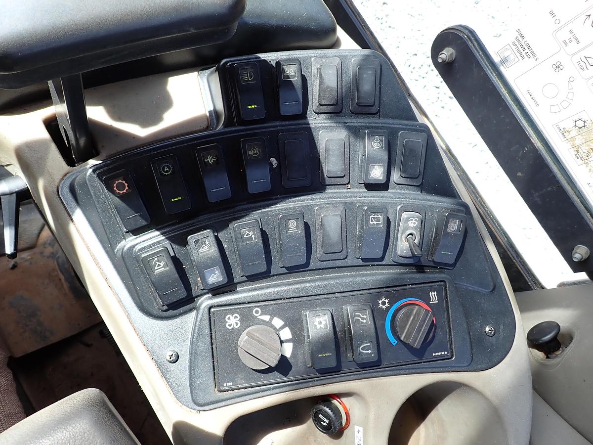 Used 2012 Case 1021F Wheel Loader 5700 HOURS