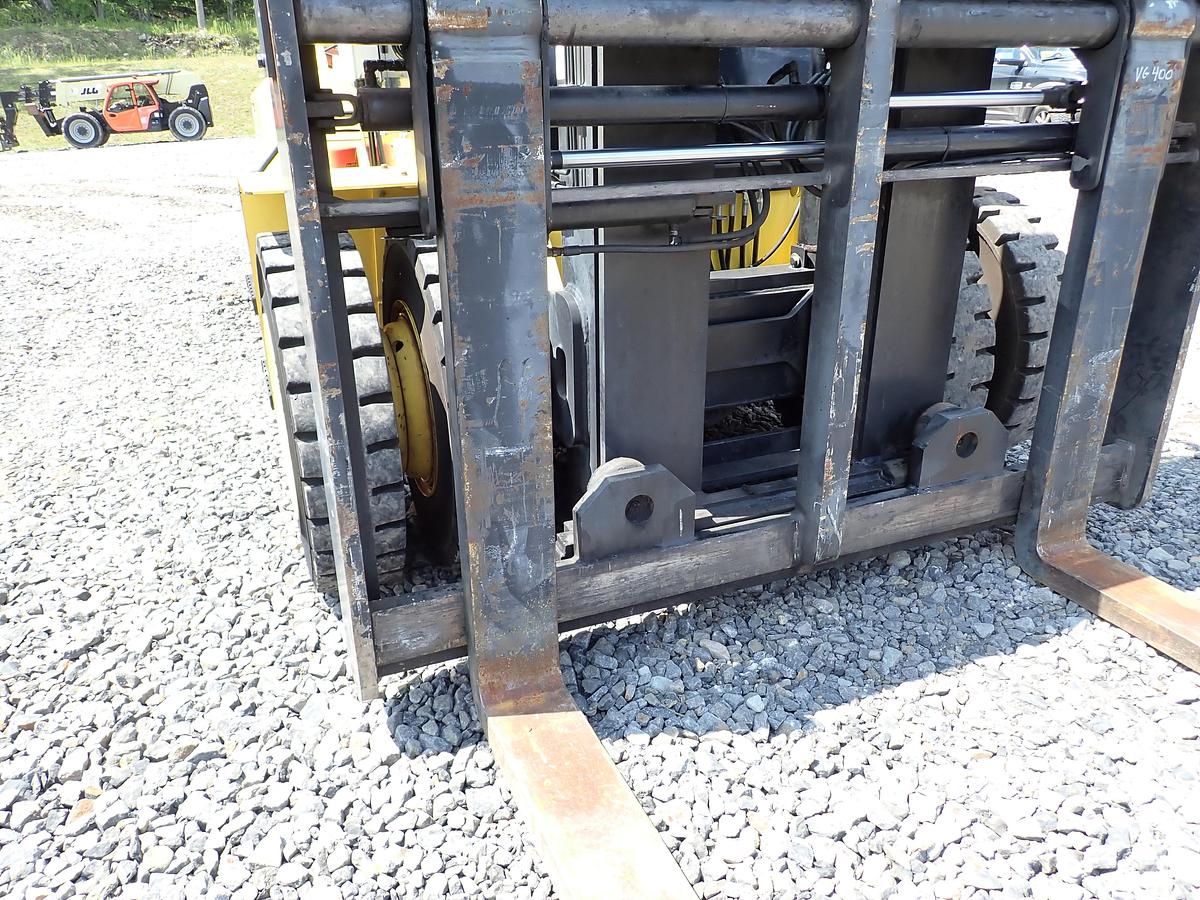 Used 2015 Hoist P300 30,000 Lb Forklift LOW HOURS!