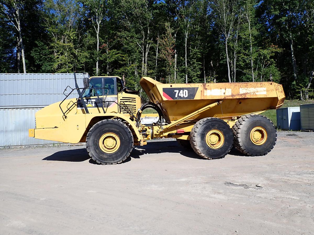 Used 2011 CAT 740 Articulated Haul Truck 7900 HOURS!
