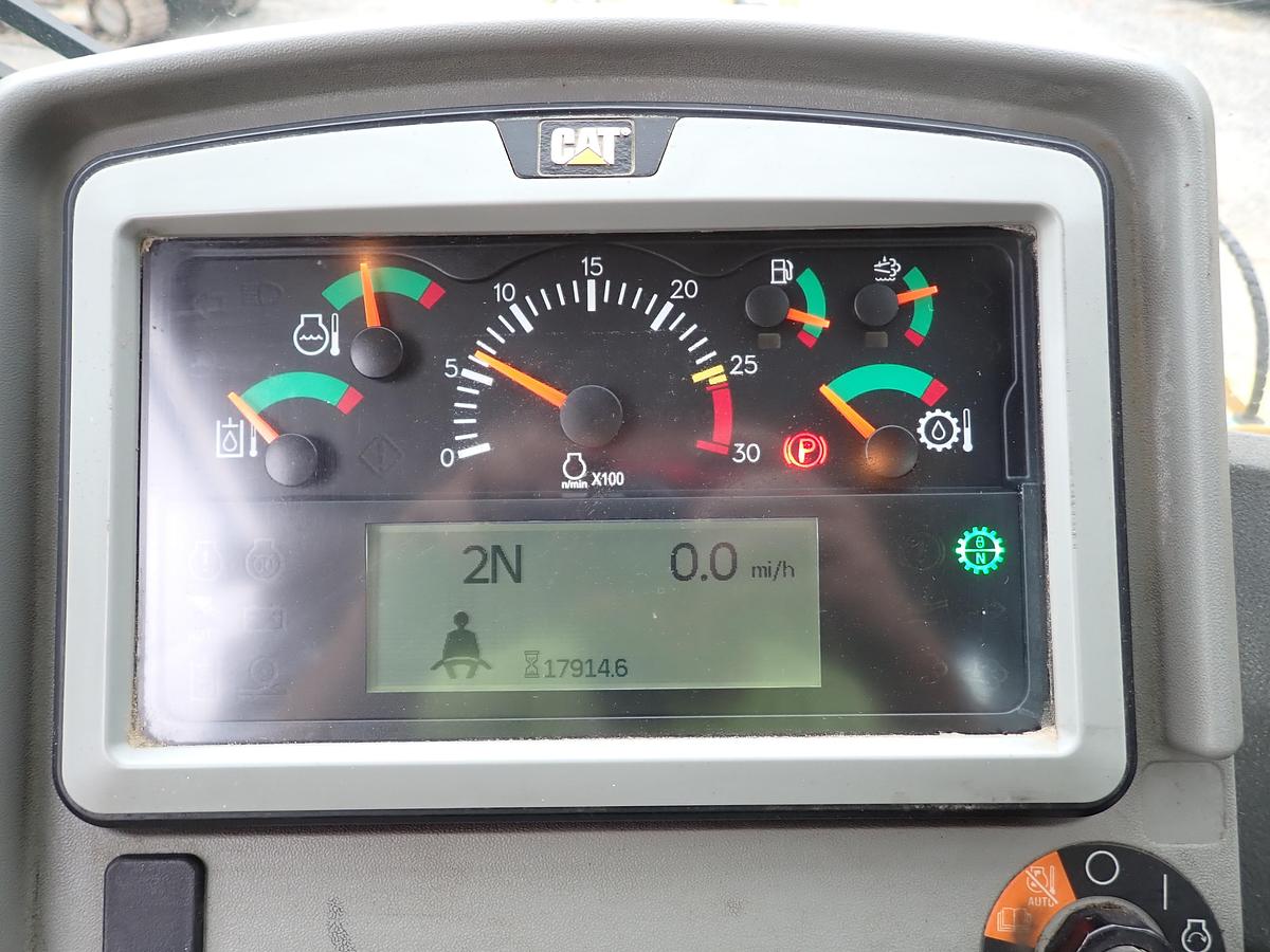 Used 2015 CAT 982M Wheel Loader