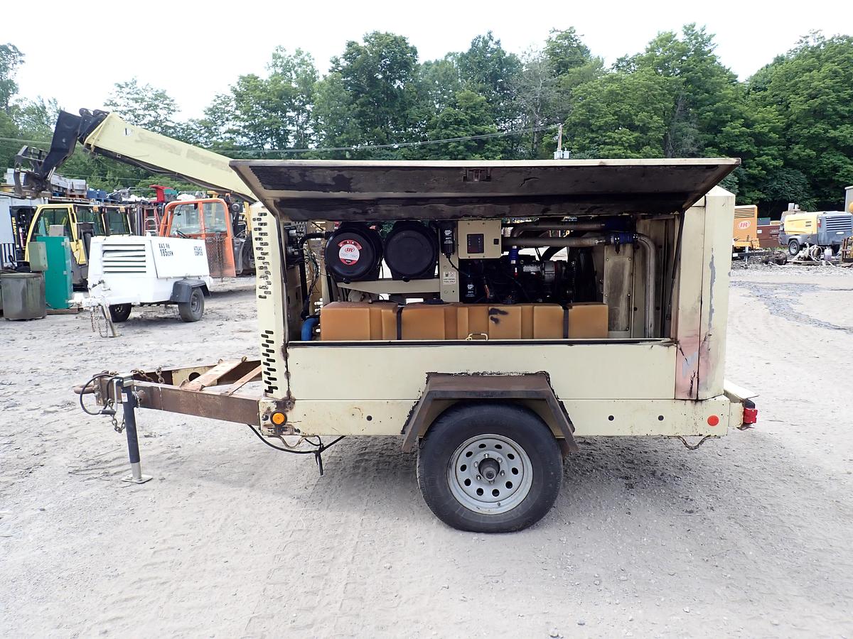 Used 2010 Ingersoll Rand XP375WIR Air Compressor