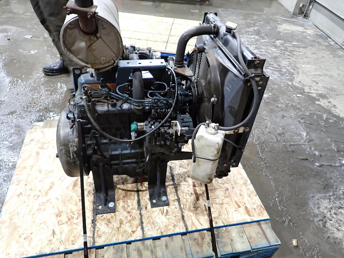 Used Kubota V1505-T Turbo Diesel Engine Power Unit 88 HOURS!
