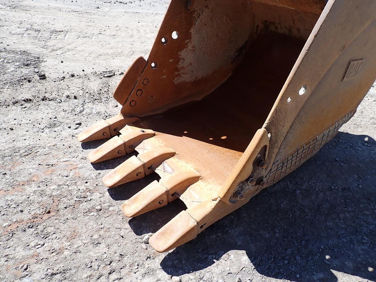 Used 2004 CAT 330CL Hydraulic Excavator