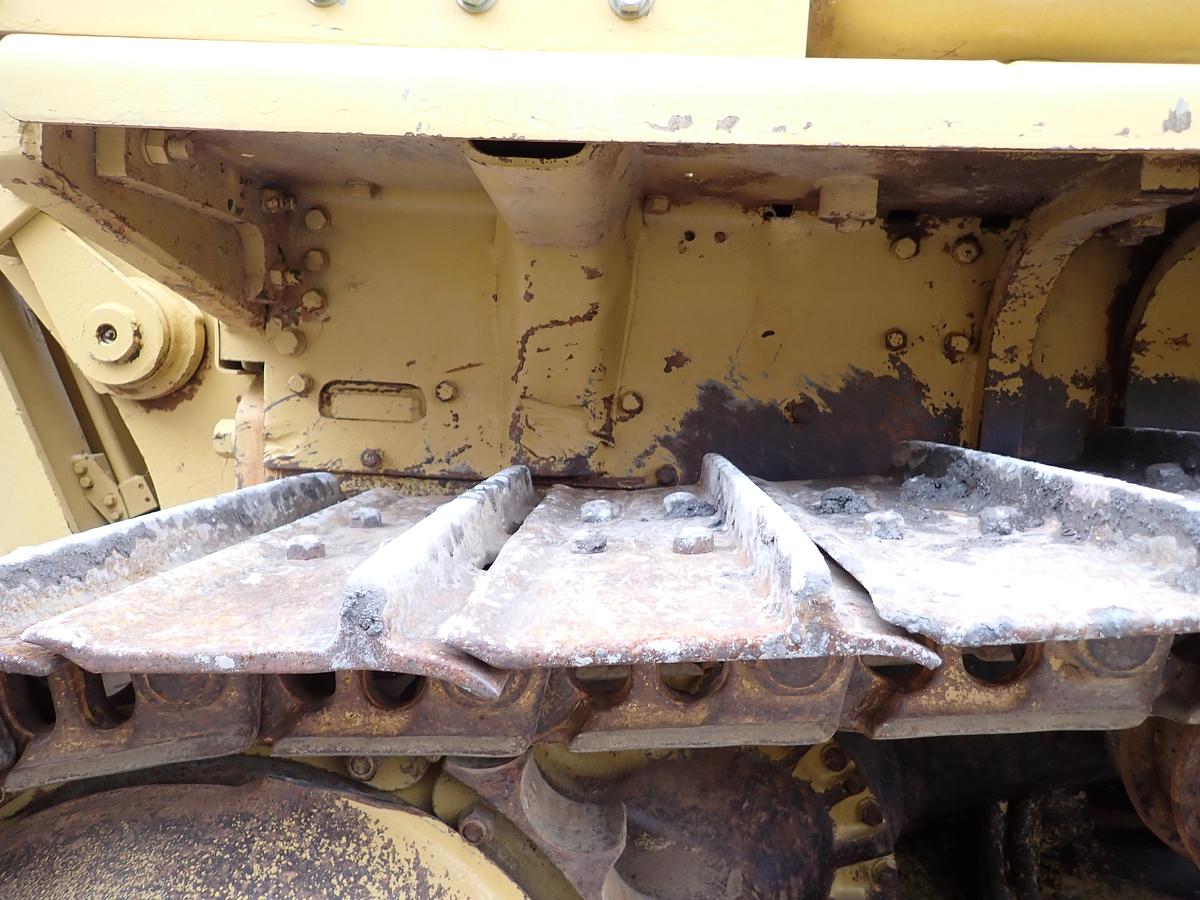 Used 1980 CAT D7G Crawler Dozer w/ RIPPER!