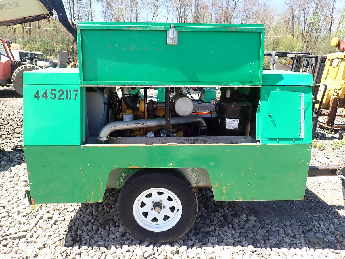 Used 2006 Sullivan Palatek D185Q 185 CFM Portable Air Compressor