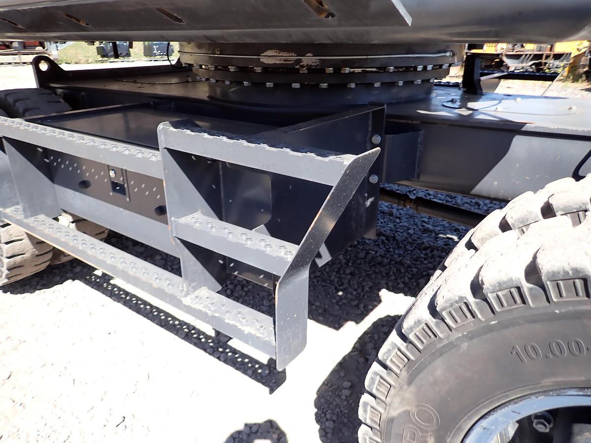 Used 2019 Doosan DX210WMH-5 Wheeled Excavator Material Handler