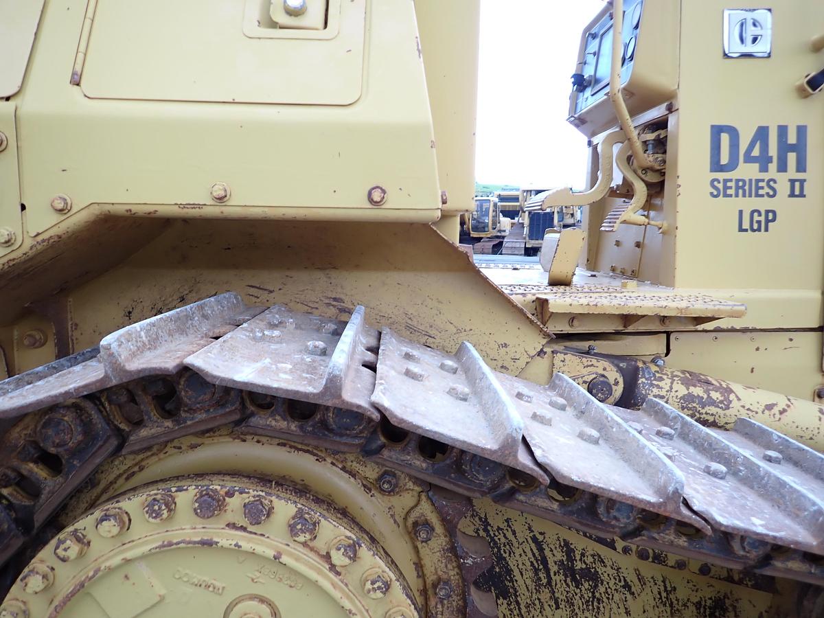 Used 1989 CAT D4H Series II Crawler Dozer 