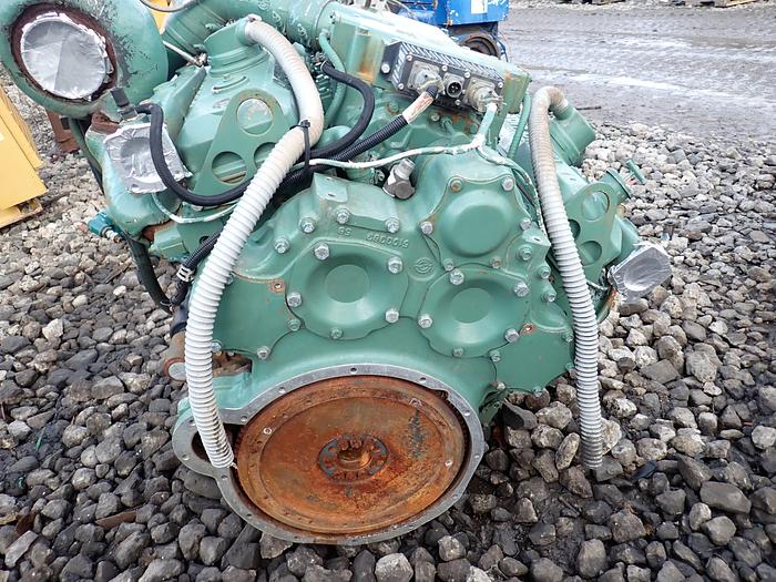 Used Detroit Diesel 8V71T MILITARY Engine 440 HP UNUSED SURPLUS