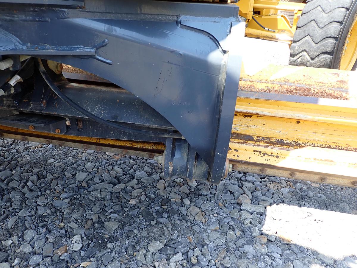 Used 2016 John Deere 772GP Motor Grader w/ GPS