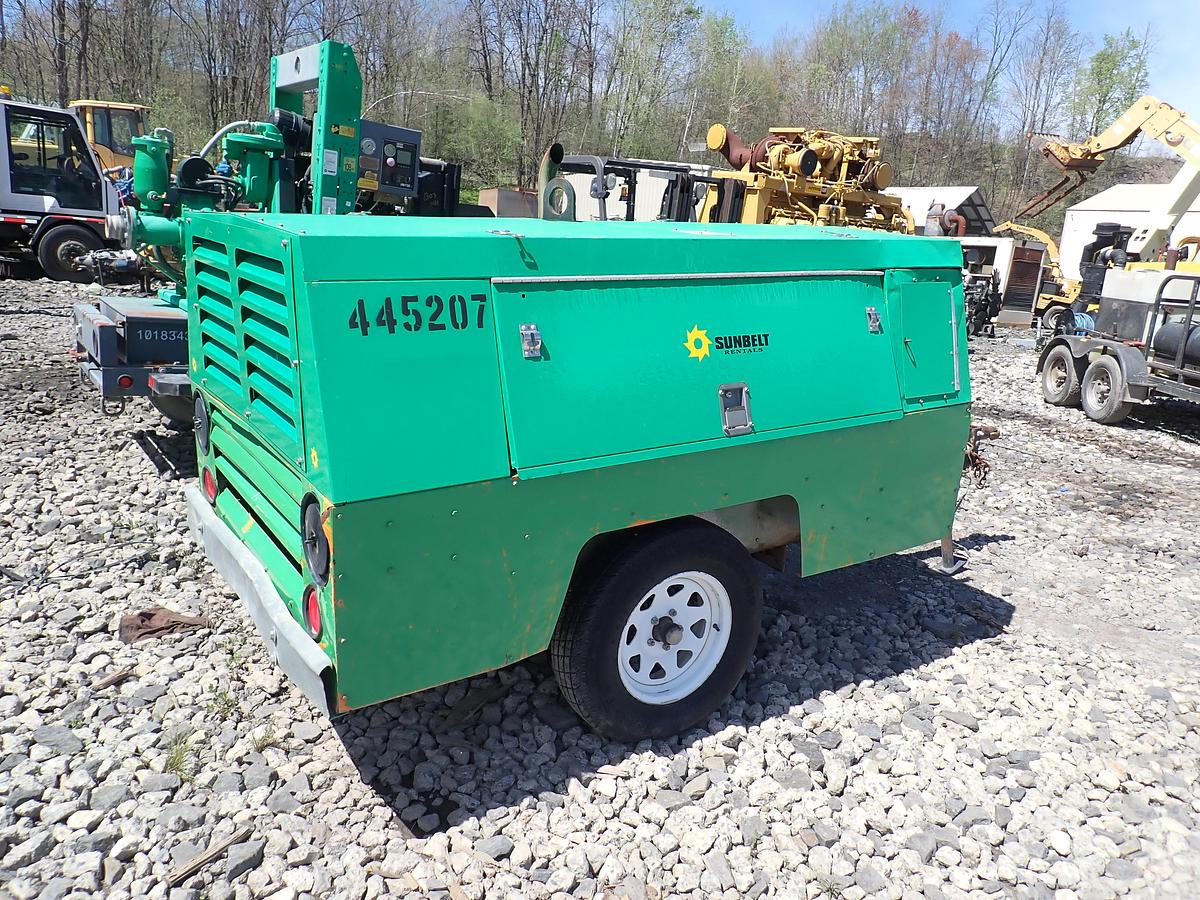 Used 2006 Sullivan Palatek D185Q 185 CFM Portable Air Compressor