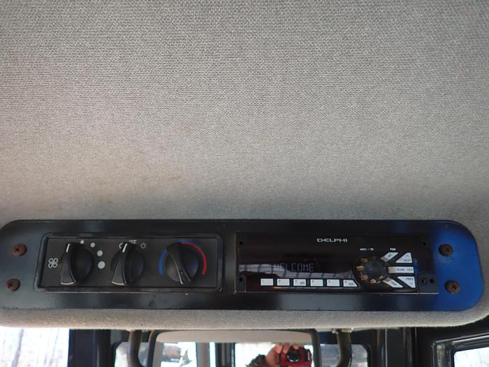 Used 2019 Case 2050M LGP