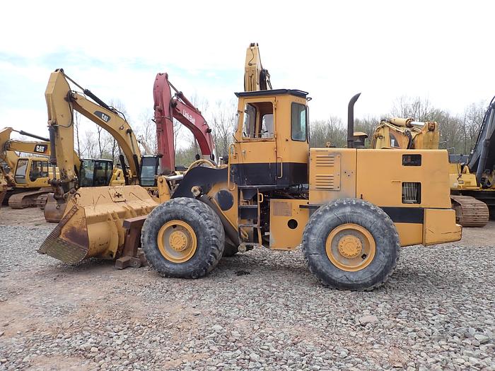 Used Dresser 530 Wheel Loader w/ FORKS & BUCKET