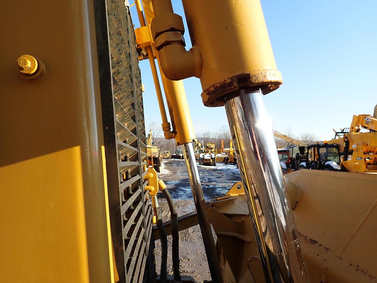 Used 2002 CAT D7R SERIES II Crawler Dozer