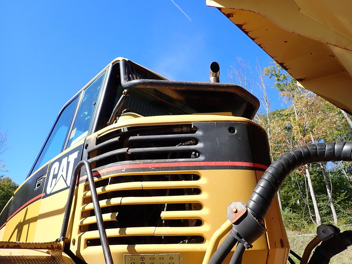 Used 2004 CAT 735 Articulated Haul Truck