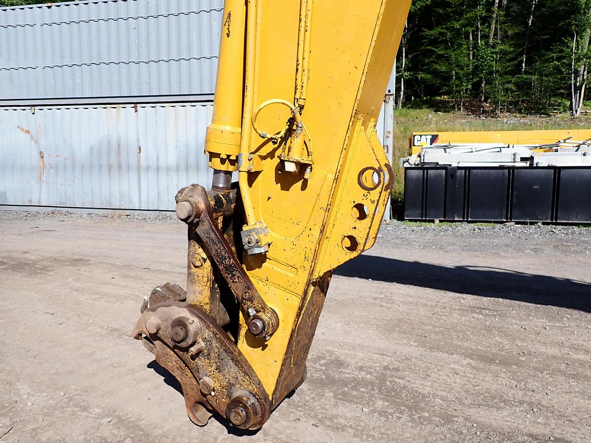 Used 2005 CAT 330CL Hydraulic Excavator