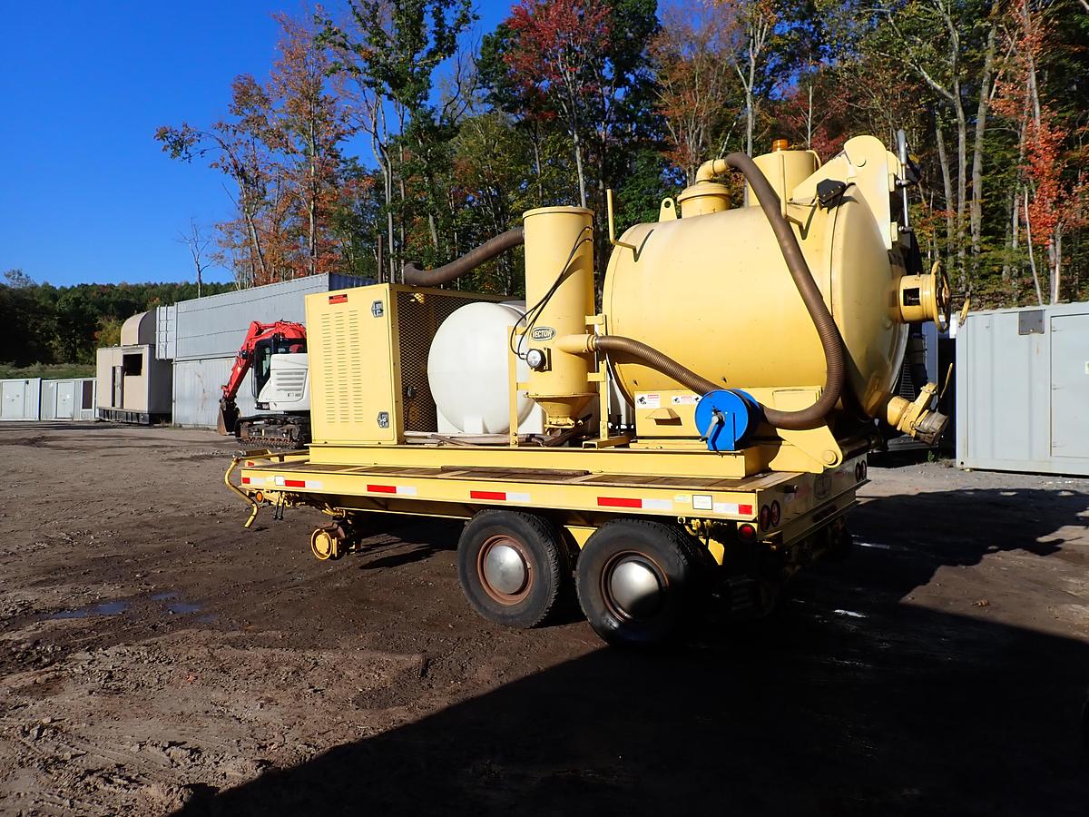 Used 2002 Vector 09007 Vacuum Excavator HI-RAIL GEAR!