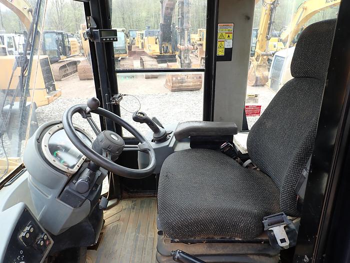 Used 2008 CAT 938H Wheel Loader Q/C -- FORKS