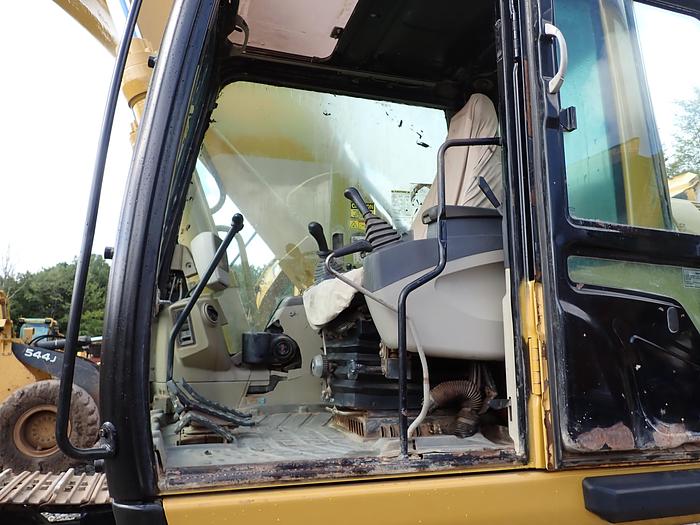 Used 2003 CAT 330CL Hydraulic Excavator