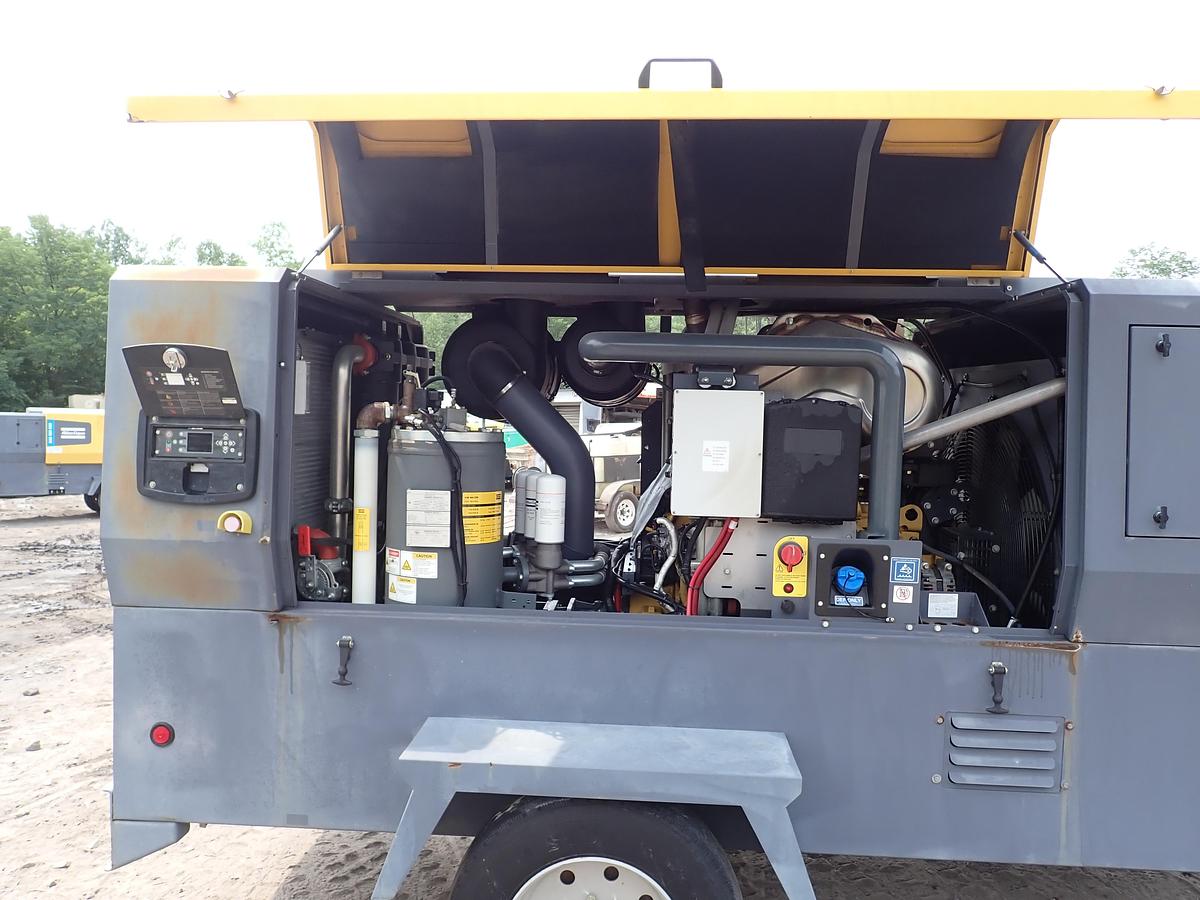 Used 2020 Atlas Copco XAS950 CD8 950 CFM Air Compressor