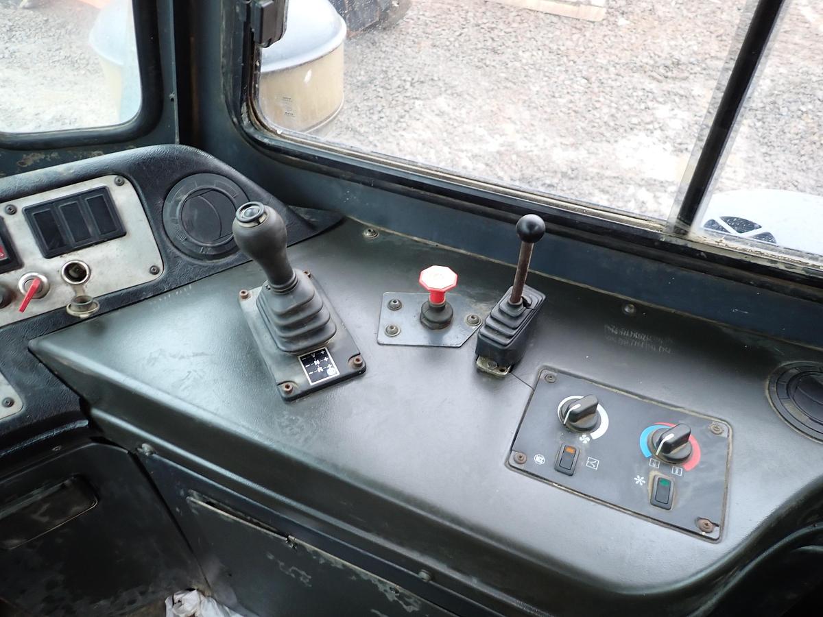 Used 2000 John Deere 300C Articulated Haul Truck