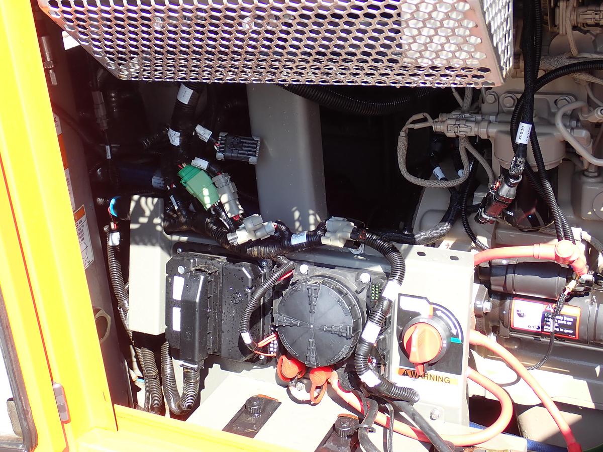 Used 2019 Sullivan Palatek D400PHHJD4AF 400 CFM Air Compressor 258 HOURS