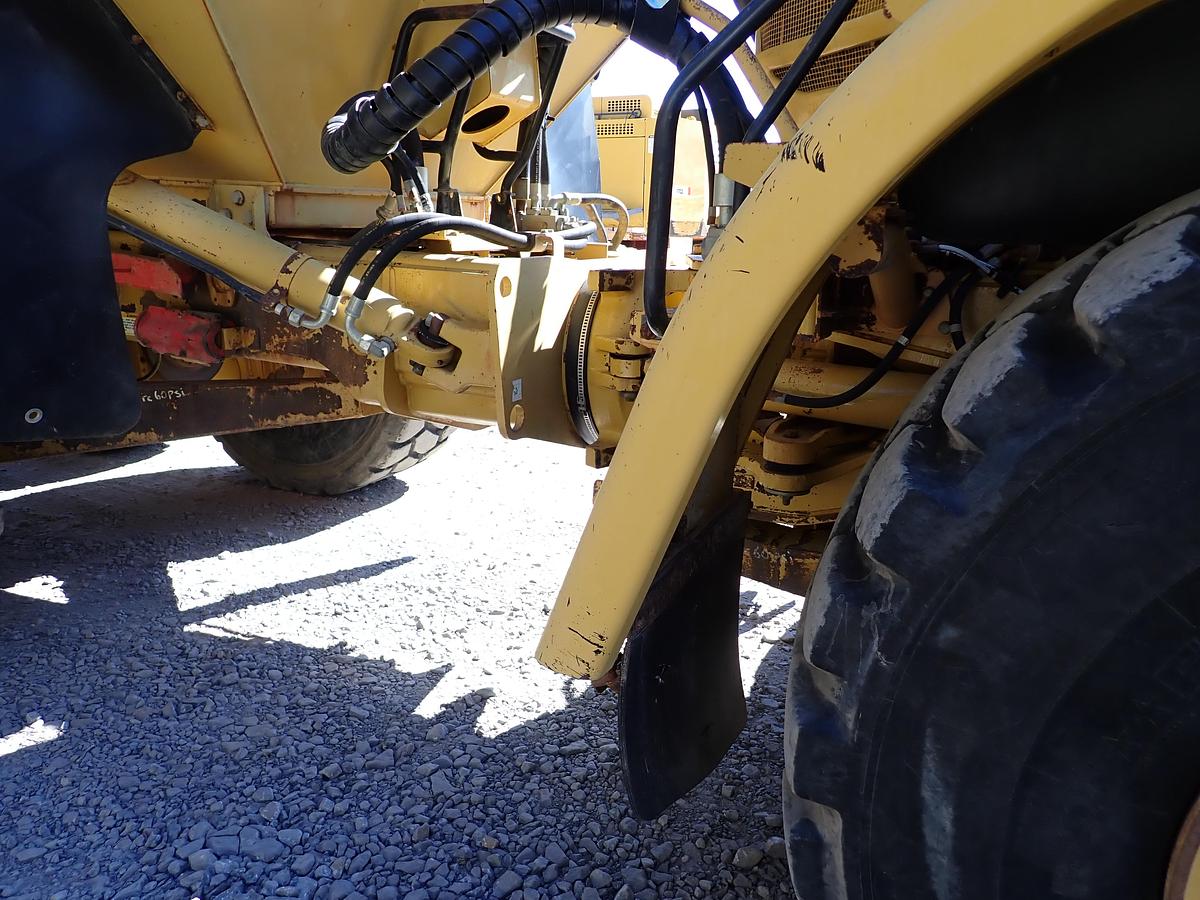Used 2004 CAT 735 Articulated Haul Truck