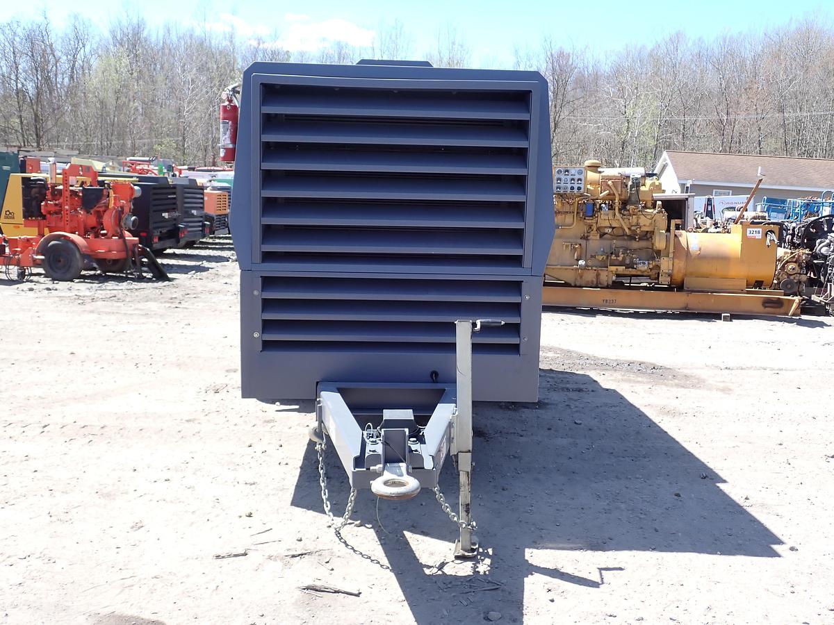 Used 2020 Atlas Copco XAS950 PD8 950 CFM Air Compressor